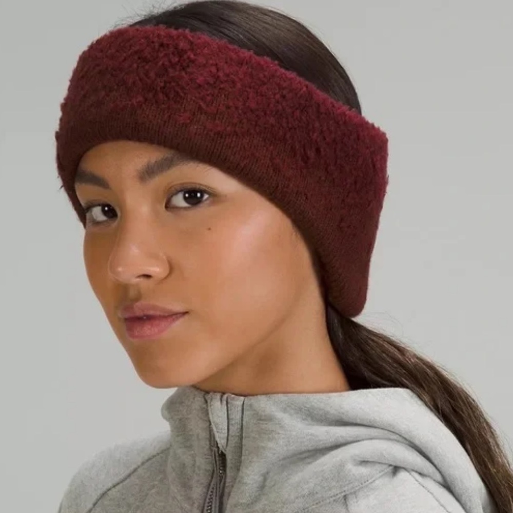 Women's Ombre Knit Textured Ear Warmer - NWT lululemon burgundy $58